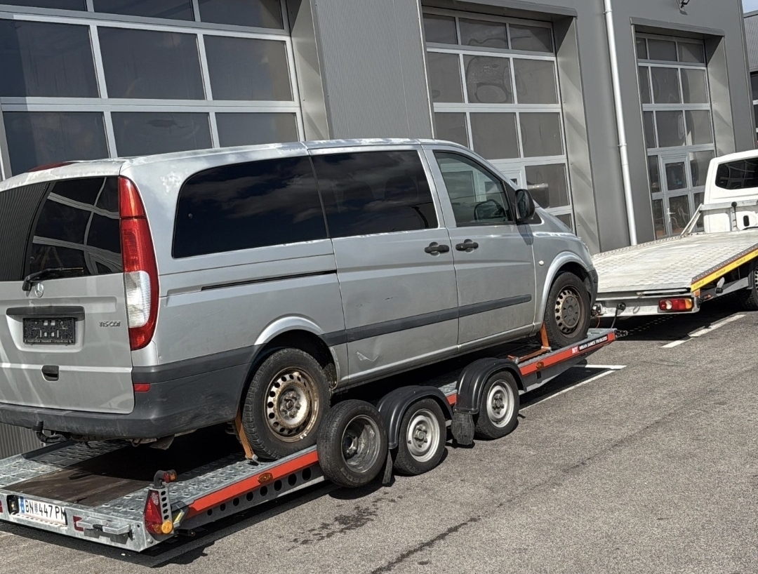 Abschleppfahrzeug Abschleppen 24